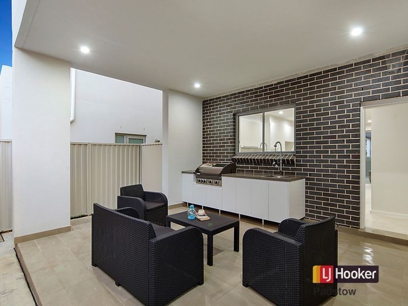 122 Gibson Avenue, Padstow NSW 2211