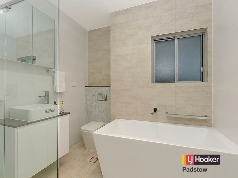 2c Gwandalan Road, Padstow NSW 2211