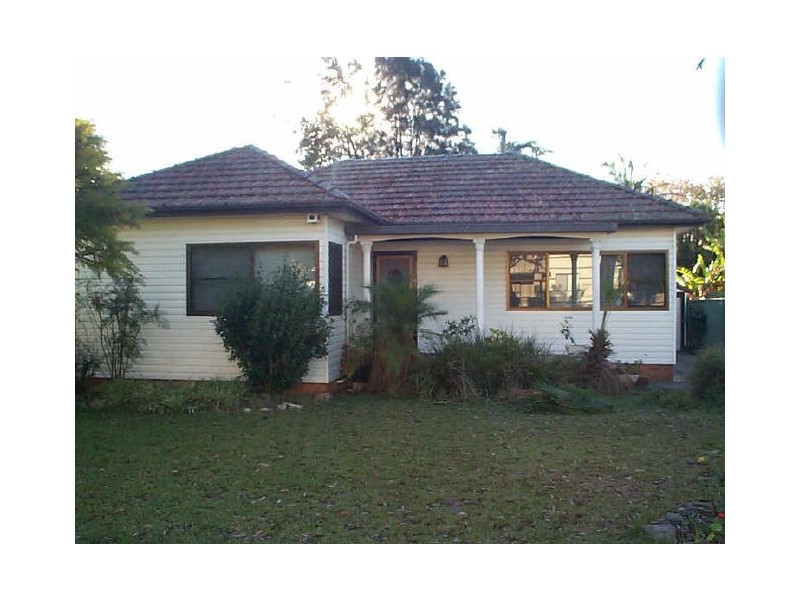 4 Kerrie Crescent, Panania NSW 2213