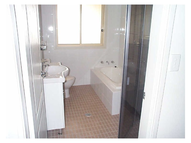 1b Gowlland Parade, Panania NSW 2213