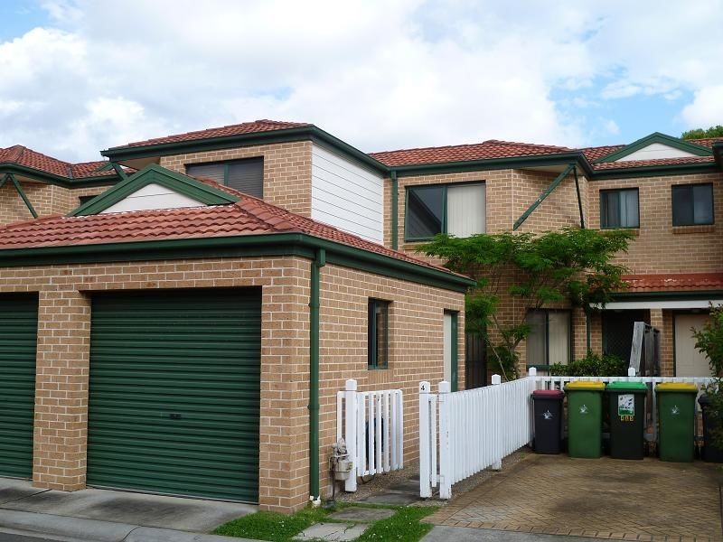 4/169 Horsley Road, Panania NSW 2213