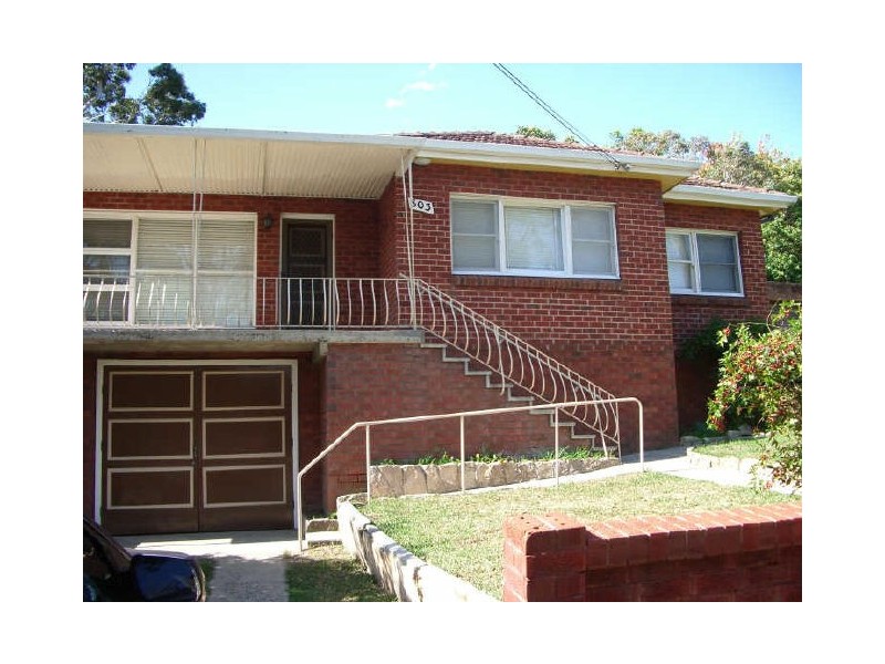 803 Henry Lawson Drive, Picnic Point NSW 2213