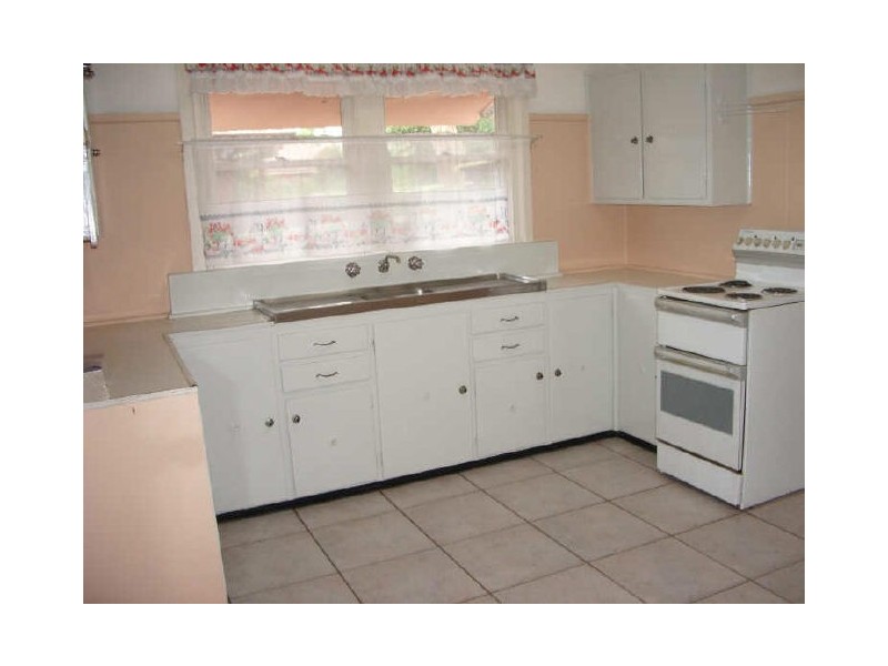 27 Simmons Street, Revesby NSW 2212