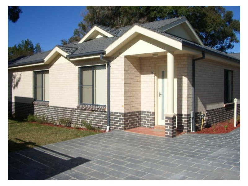 2/75 Uranus Rd, Revesby NSW 2212