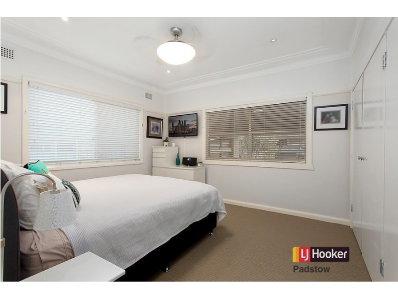 30 Tompson Road, Revesby NSW 2212