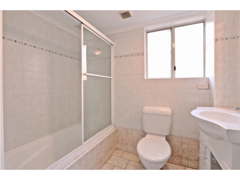 4/126 Harrow Road, Rockdale NSW 2216