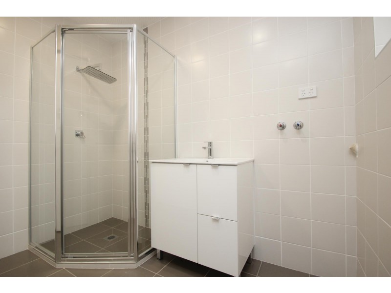 2/64 Railway Street, Rockdale NSW 2216