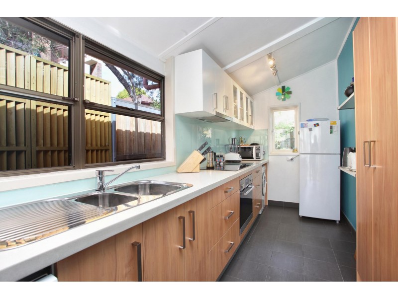 9 Robertson Street, Kogarah NSW 2217