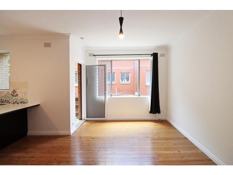 2/72 Phillips Street, Roselands NSW 2196