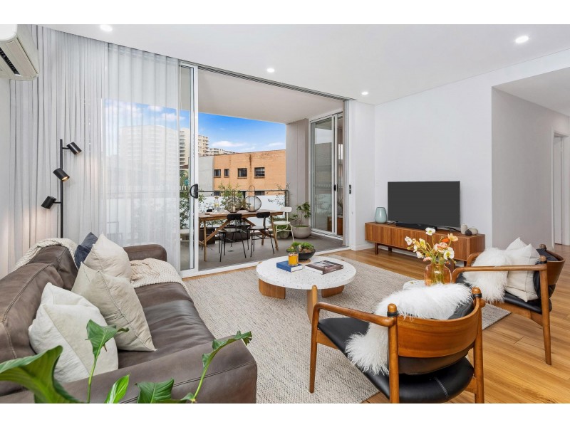 31/12-20 Garnet Street (Enter Via 18 Aboukir Stre, Rockdale NSW 2216