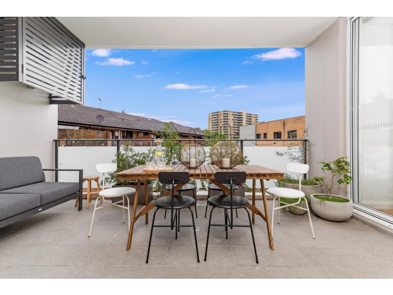 31/12-20 Garnet Street (Enter Via 18 Aboukir Stre, Rockdale NSW 2216