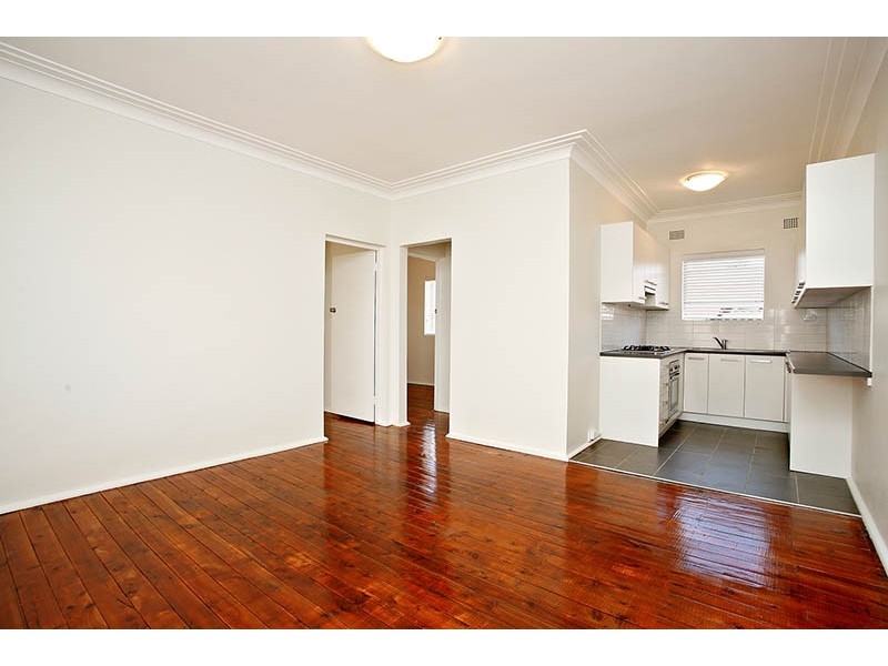 2/11 Derby Street, Kogarah NSW 2217
