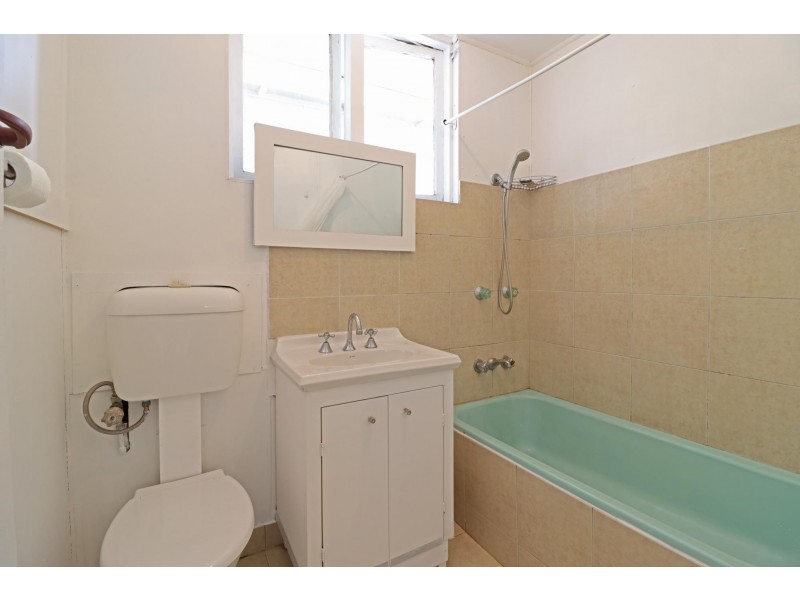 2/73 Gibbes Street, Rockdale NSW 2216