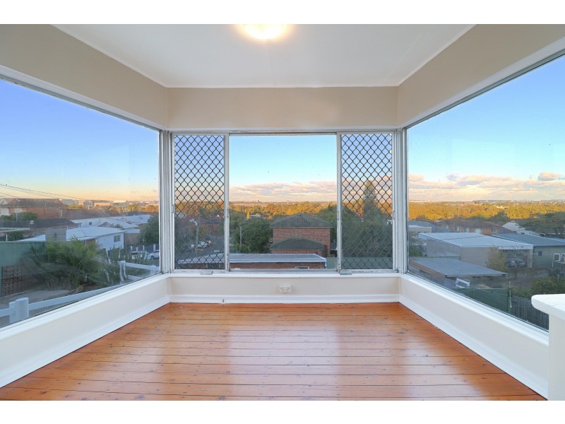 32 Segenhoe Street, Arncliffe NSW 2205