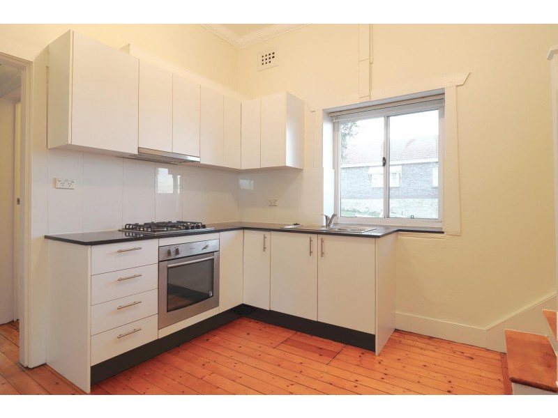 32 Segenhoe Street, Arncliffe NSW 2205