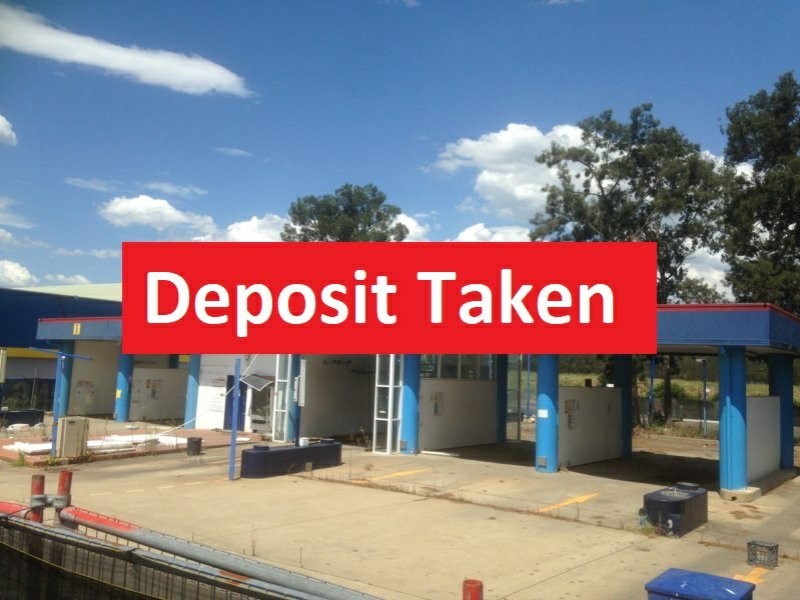 6 Blaxland Road, Campbelltown NSW 2560