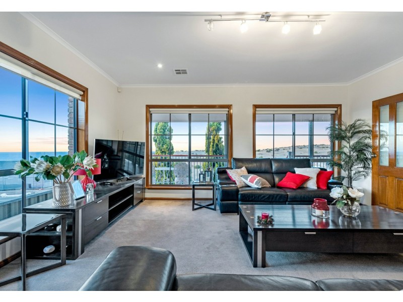 102 Perry Barr Road, Hallett Cove SA 5158
