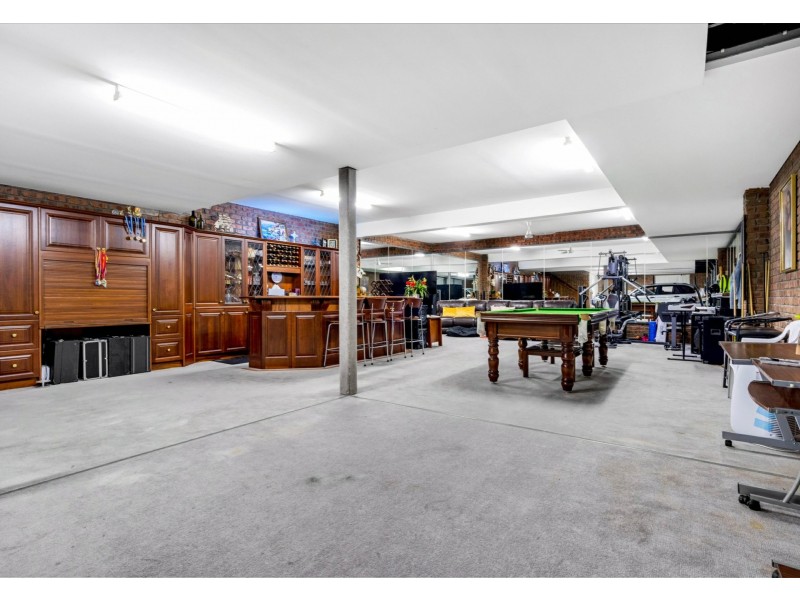 102 Perry Barr Road, Hallett Cove SA 5158