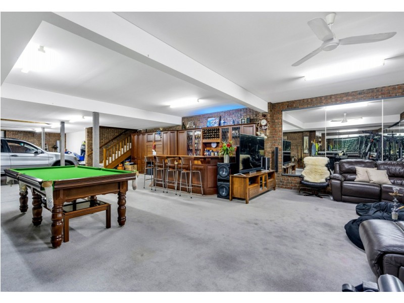102 Perry Barr Road, Hallett Cove SA 5158