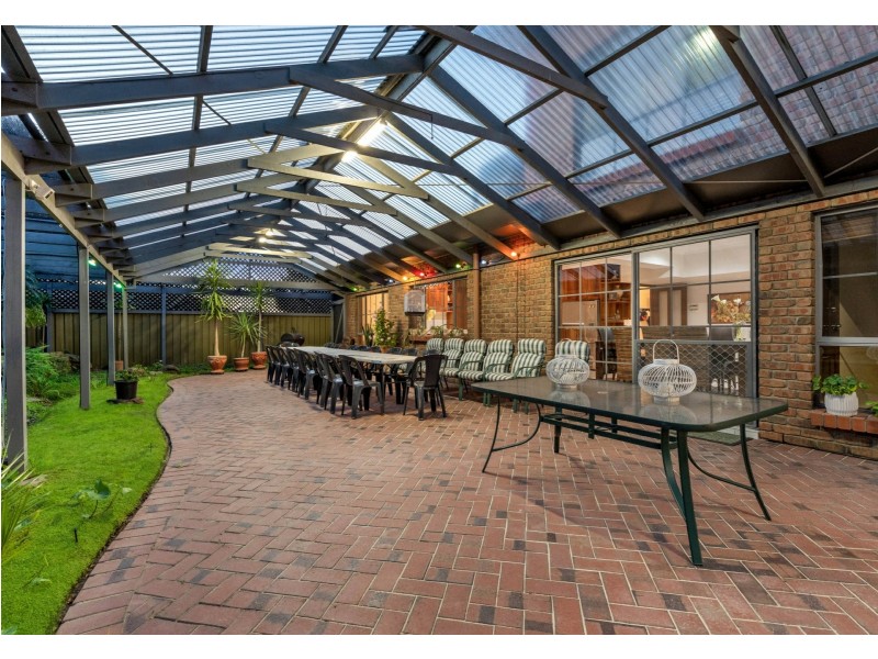 102 Perry Barr Road, Hallett Cove SA 5158
