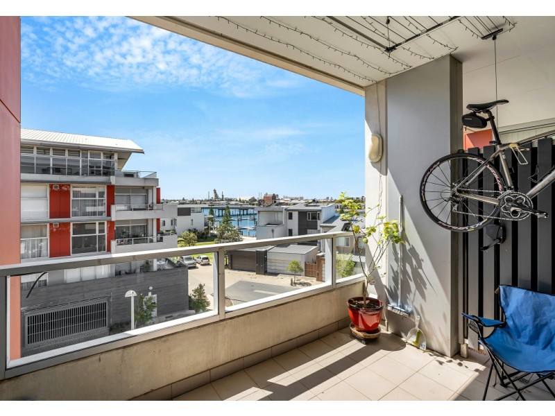 Apartment 407/12-14 Wirra Drive, New Port SA 5015