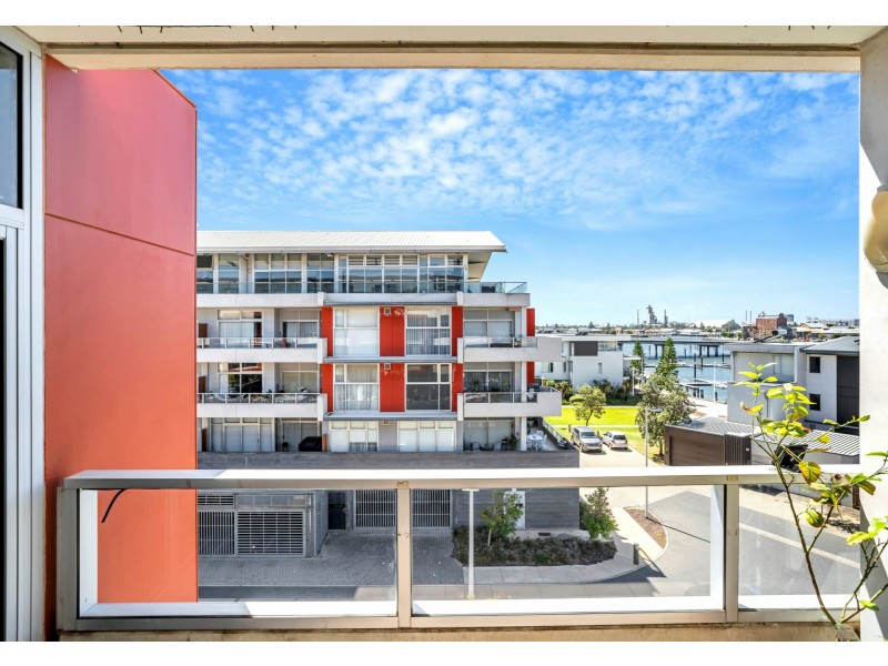 Apartment 407/12-14 Wirra Drive, New Port SA 5015