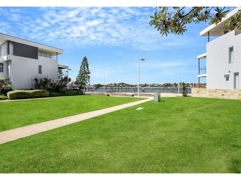Apartment 407/12-14 Wirra Drive, New Port SA 5015