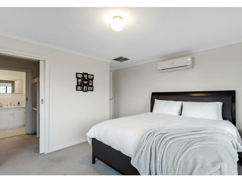 41 Moor Crescent, Hallett Cove SA 5158