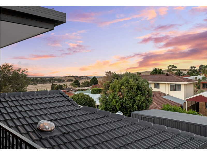 41 Moor Crescent, Hallett Cove SA 5158