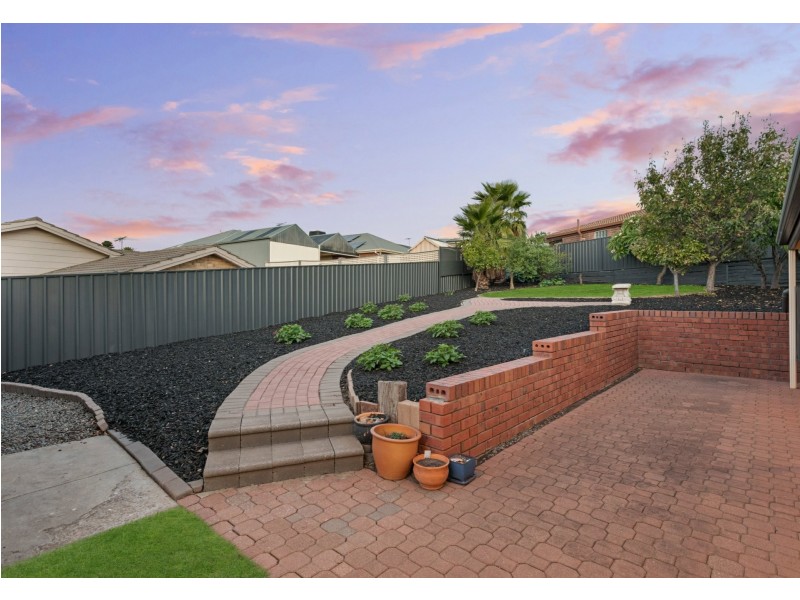 41 Moor Crescent, Hallett Cove SA 5158