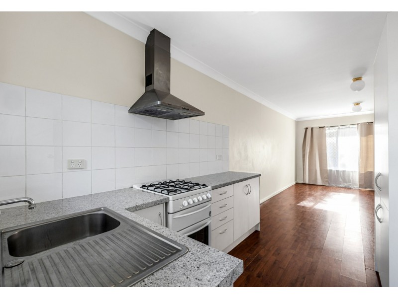 Unit 7/2 Emerson Road, Black Forest SA 5035