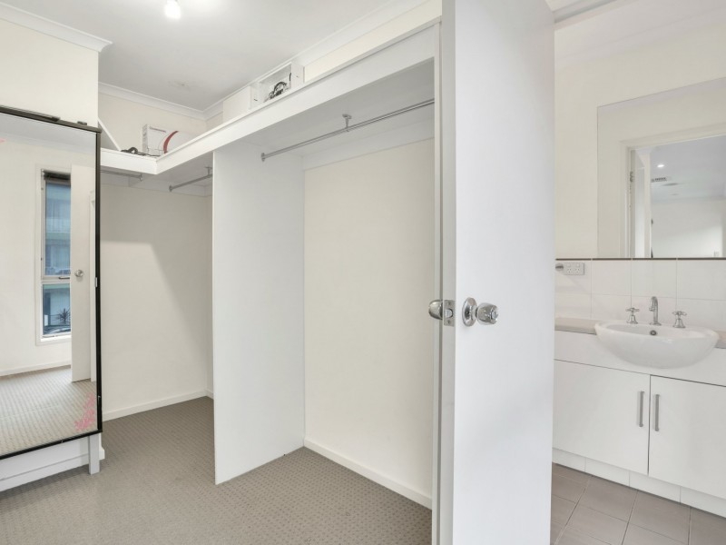 5 Augustine Street, Mawson Lakes SA 5095