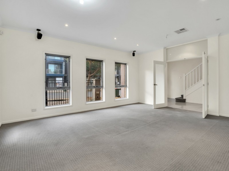 5 Augustine Street, Mawson Lakes SA 5095