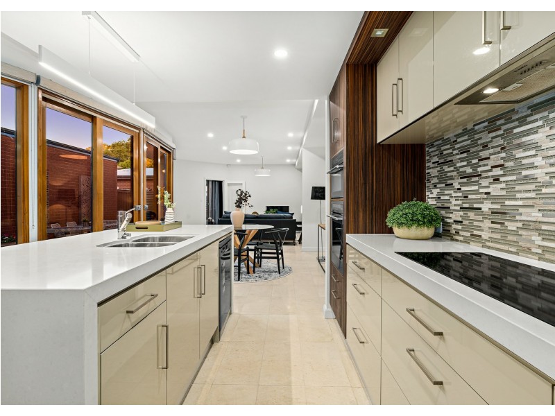 33 Riverbank Circuit, Campbelltown SA 5074