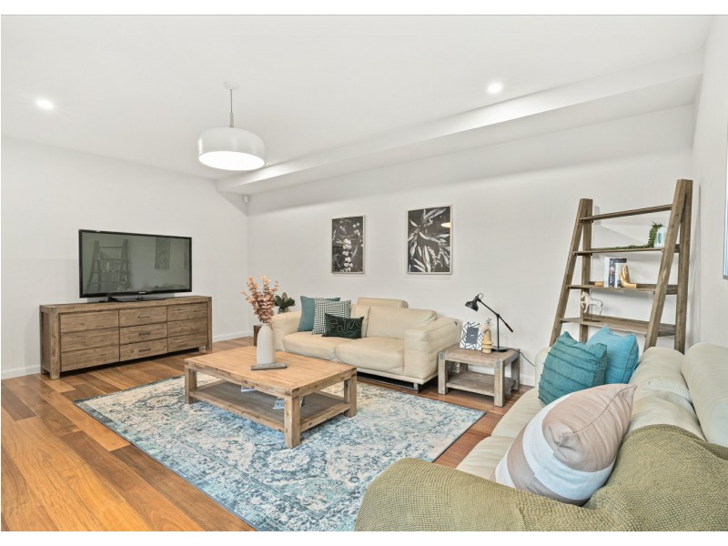 33 Riverbank Circuit, Campbelltown SA 5074