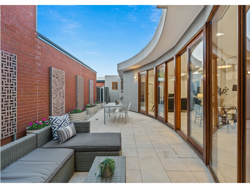 33 Riverbank Circuit, Campbelltown SA 5074