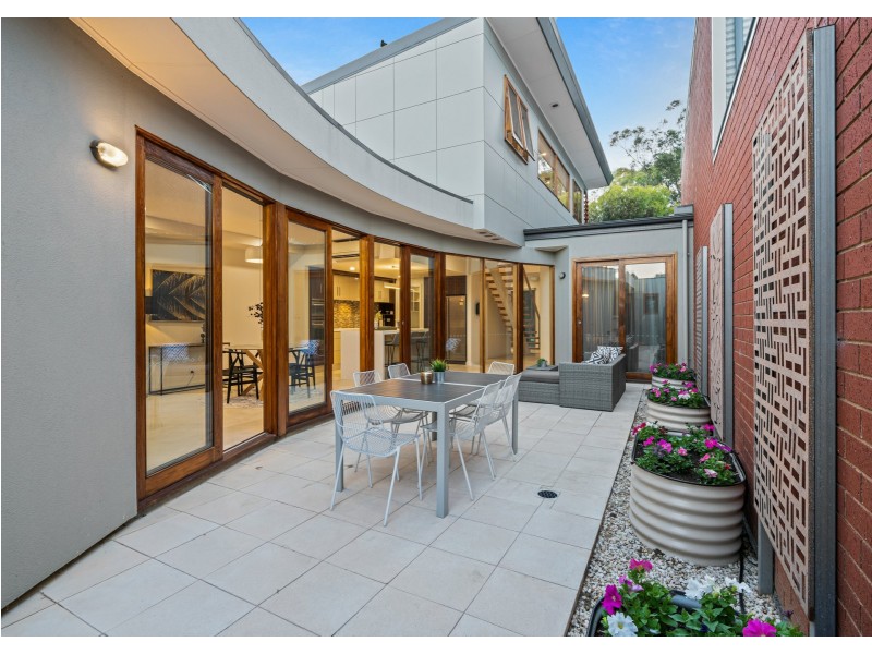 33 Riverbank Circuit, Campbelltown SA 5074