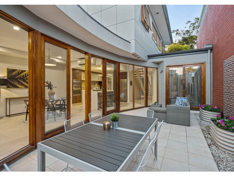 33 Riverbank Circuit, Campbelltown SA 5074