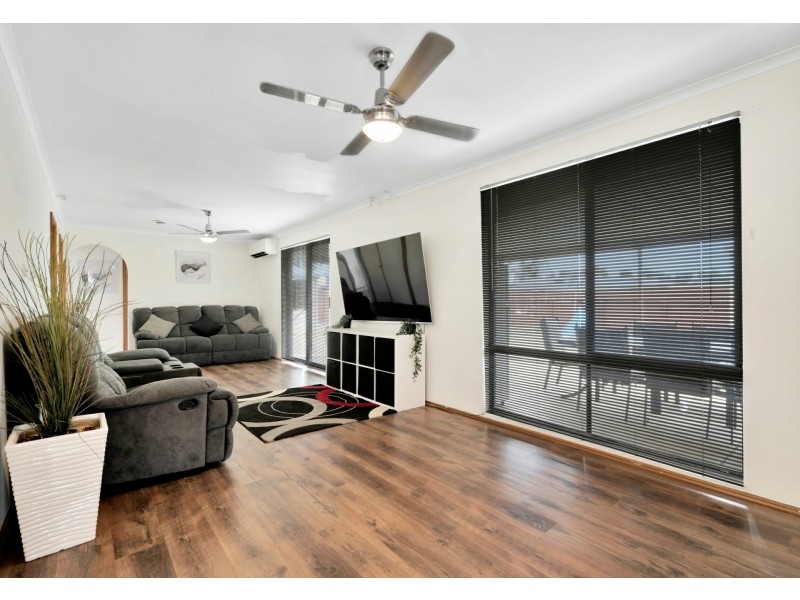 9 Clement Avenue, Paralowie SA 5108