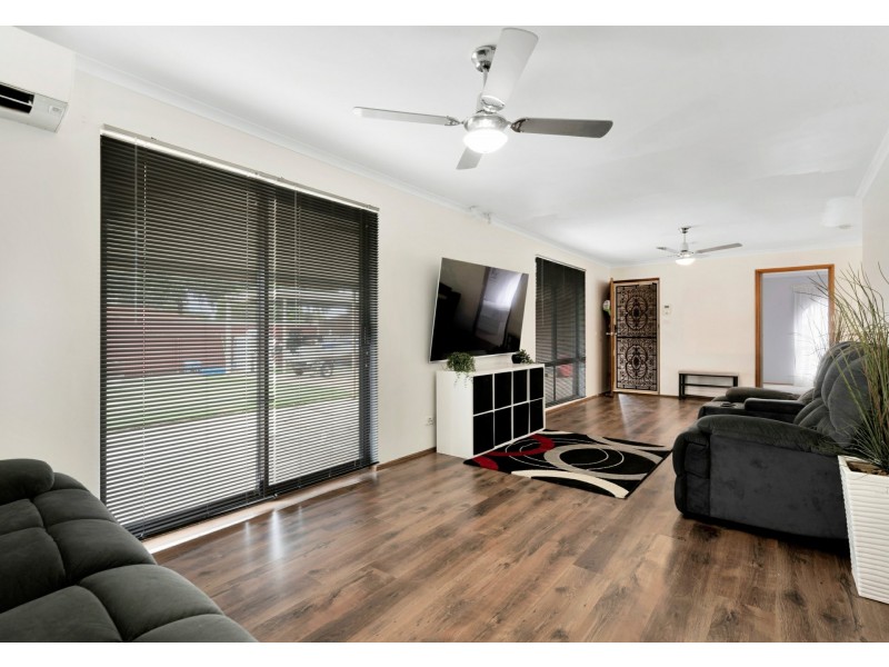 9 Clement Avenue, Paralowie SA 5108