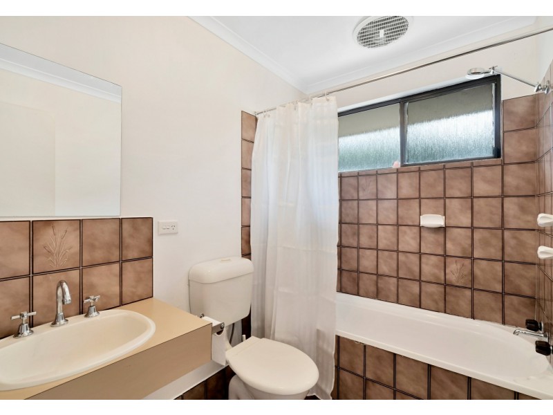 9 Clement Avenue, Paralowie SA 5108