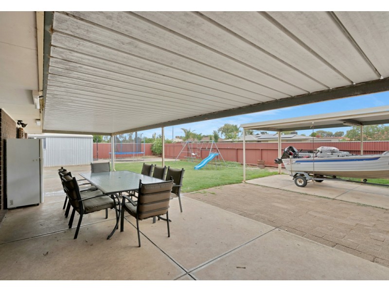 9 Clement Avenue, Paralowie SA 5108