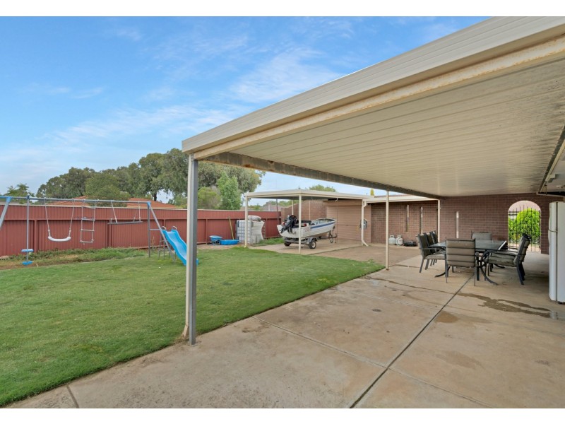 9 Clement Avenue, Paralowie SA 5108