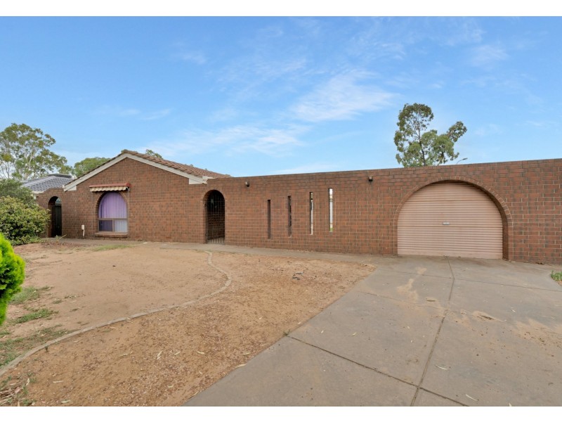 9 Clement Avenue, Paralowie SA 5108