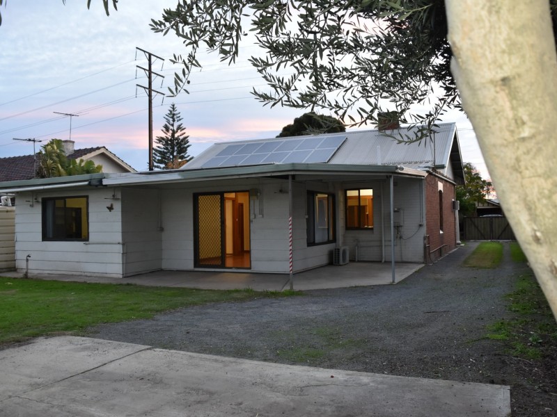 5 Holbrooks Road, Flinders Park SA 5025