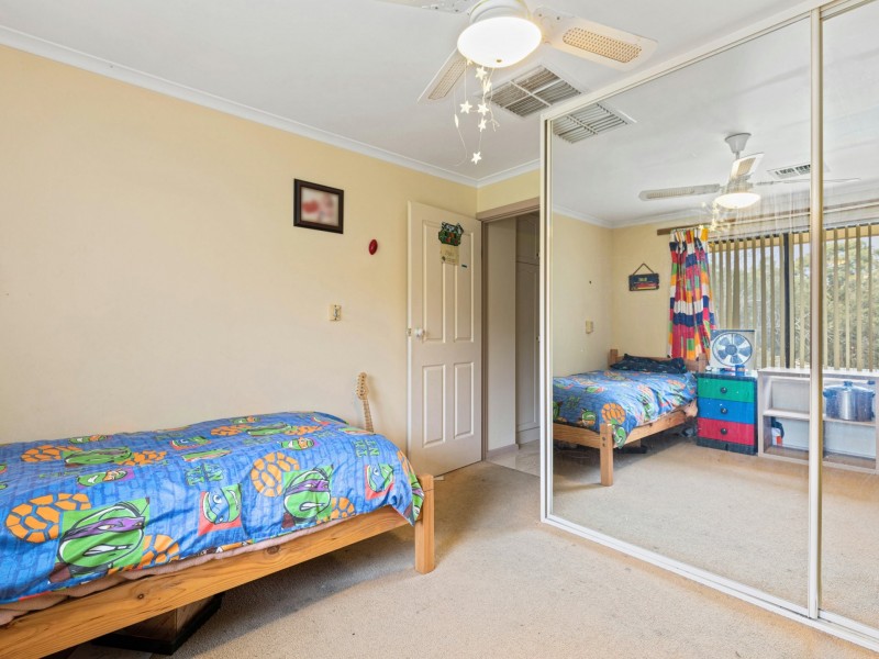 8 Vaucluse Drive, Happy Valley SA 5159