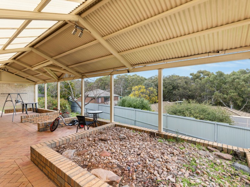 8 Vaucluse Drive, Happy Valley SA 5159