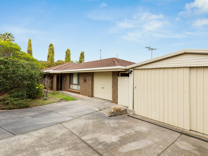 8 Vaucluse Drive, Happy Valley SA 5159
