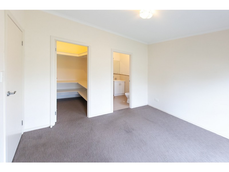 4 Manunda Avenue, Windsor Gardens SA 5087