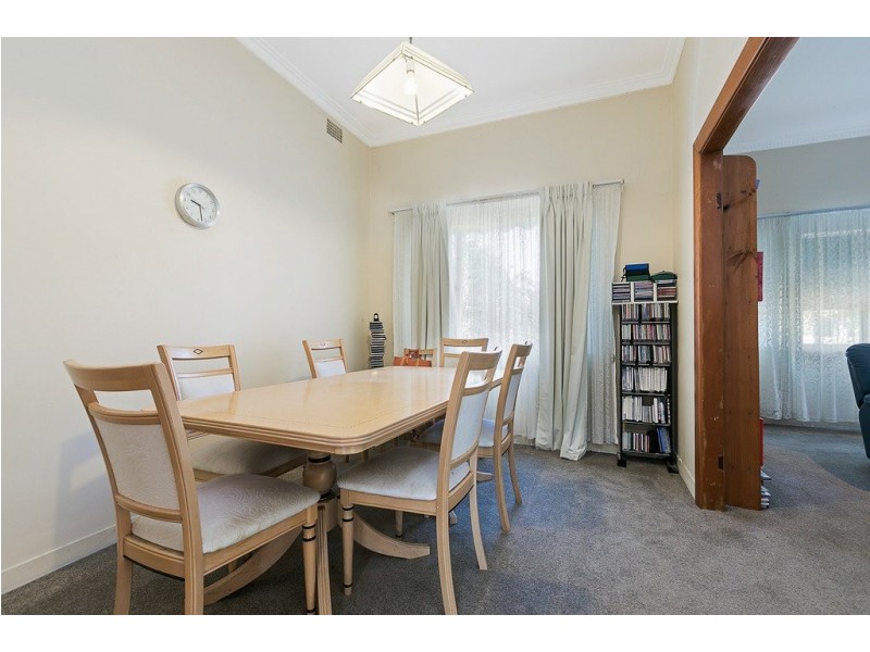 35 Stradbroke Avenue, Plympton Park SA 5038